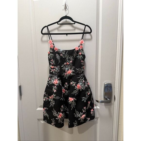 ELLIATT Gaia Floral Mini Dress in Black Birthday Party Cocktail size S NWT $550 - Picture 5 of 7